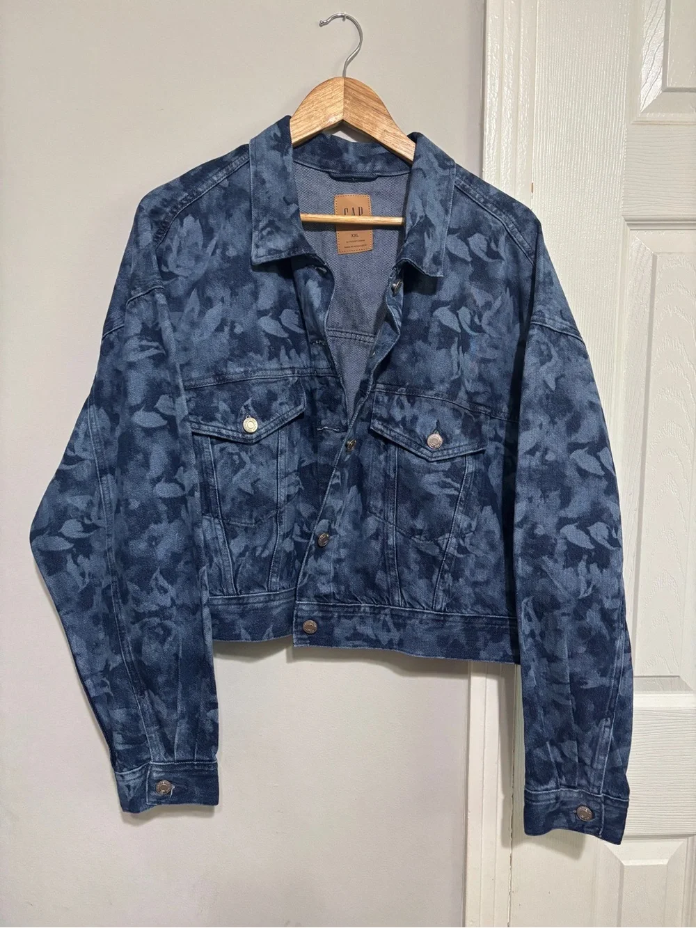 Gap Ultrasoft Denim Laser Floral Cropped Jacket XXL